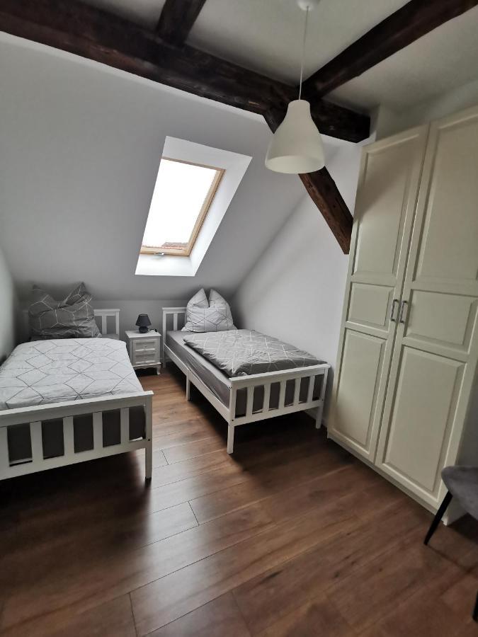 Fewo Rohleder De Mit 130M2 Und Garten Fuer 6Pers Mit 2 Bad 科特布斯 外观 照片