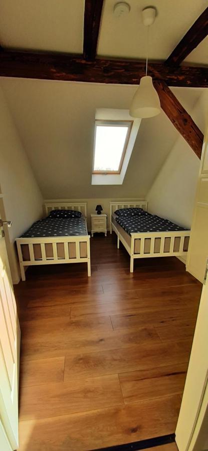 Fewo Rohleder De Mit 130M2 Und Garten Fuer 6Pers Mit 2 Bad 科特布斯 外观 照片